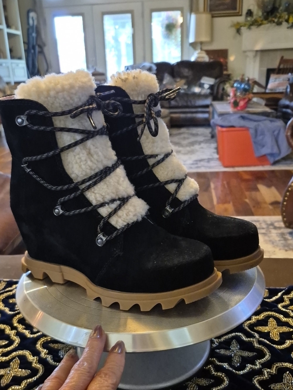 Sorel Joan of Arctic Wedge III Laceup. Premiun Winter Boot Sz.7.5. (#3022D)
